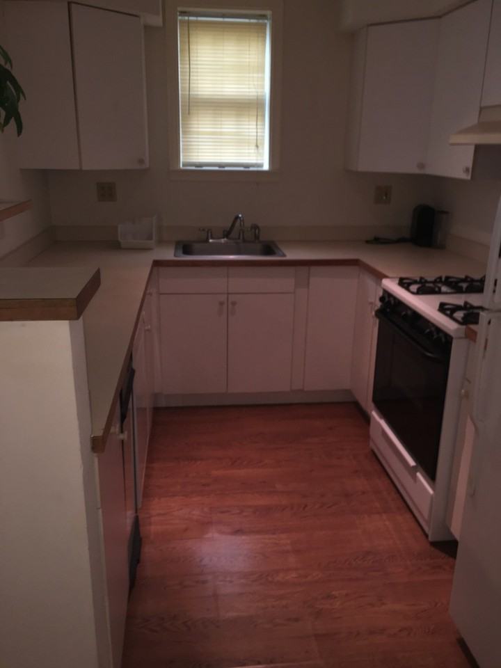 203 N Aberdeen Ave - Photo 4 of 6