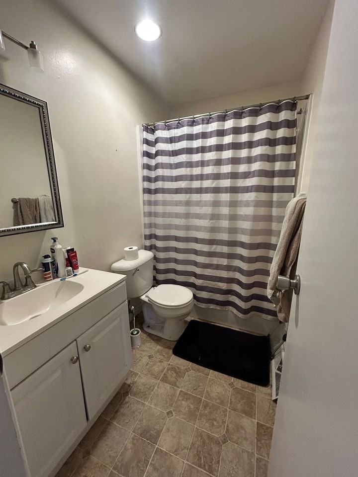 171 Suburban Ave - Photo 7 of 16