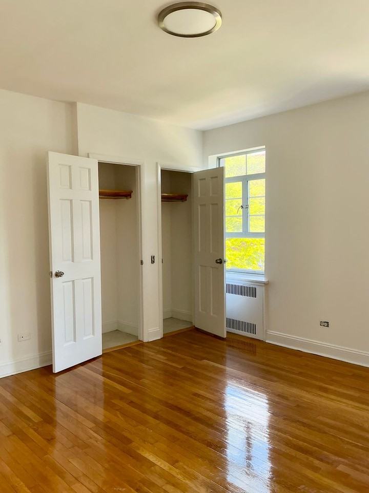 150 Greenway Ter - Photo 5 of 14