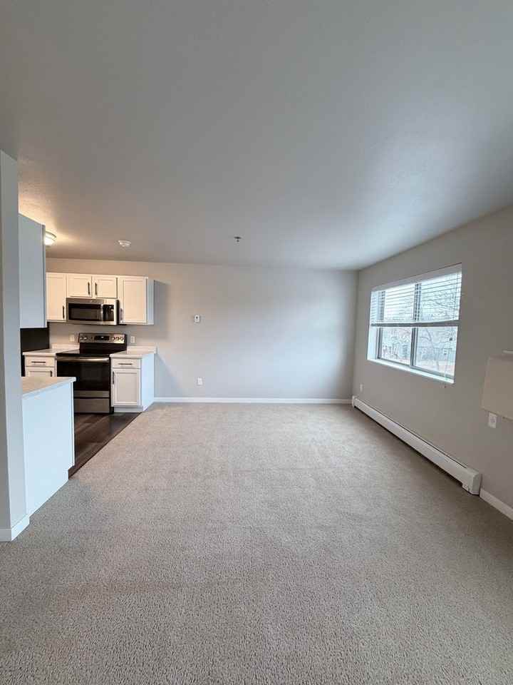 Midtown Apartments - Photo 3 of 13