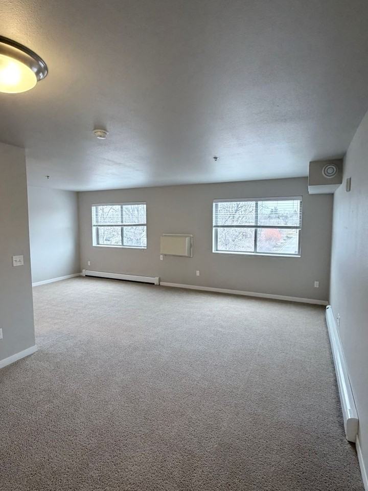 Midtown Apartments - Photo 5 of 13