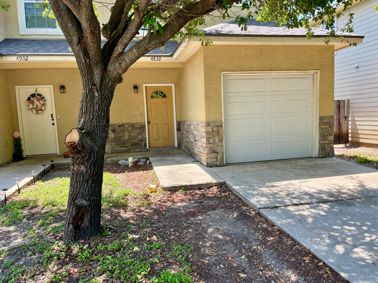 4832 Appleseed Ct - Photo 2 of 15