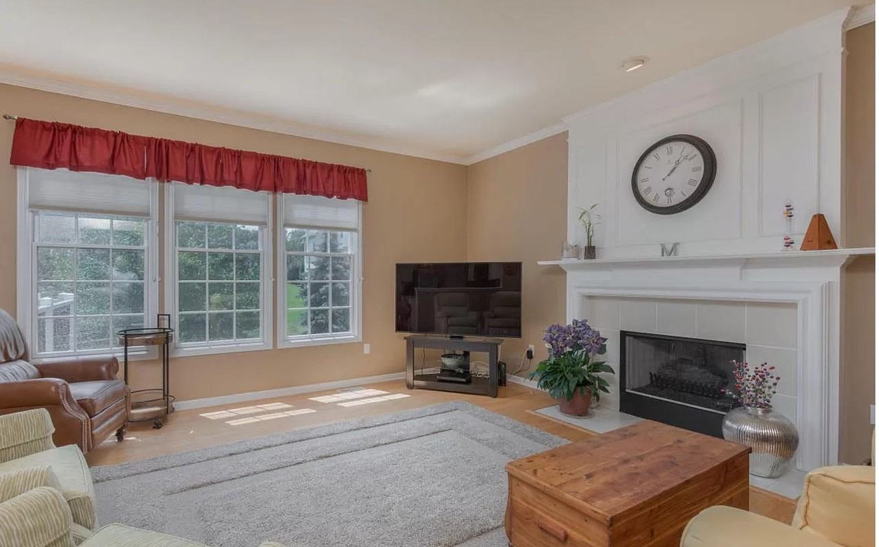 1436 Crystalaire Ct Se - Photo 4 of 23