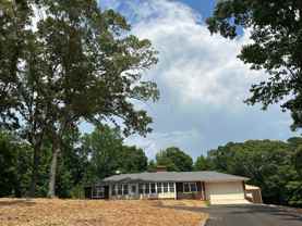 620 Nix Dr - Photo 1 of 1
