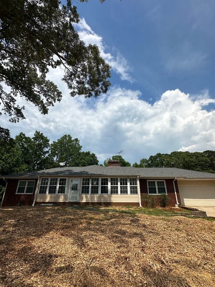 620 Nix Dr - Photo 2 of 19