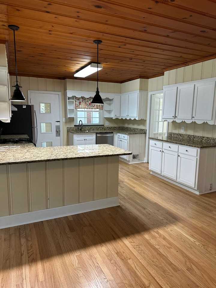 620 Nix Dr - Photo 5 of 19