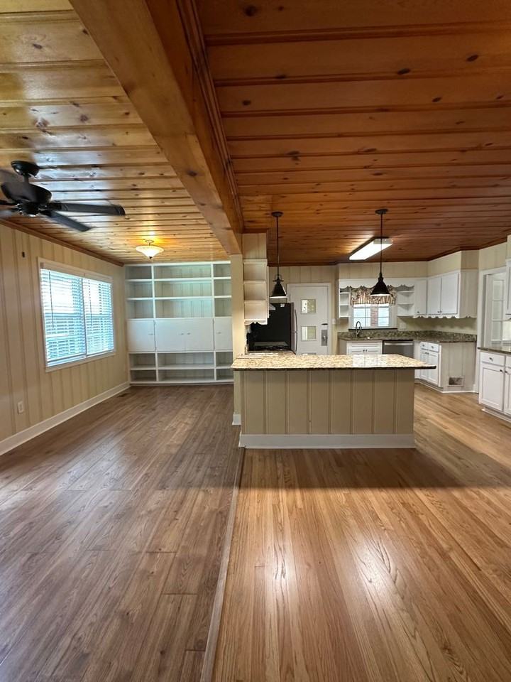 620 Nix Dr - Photo 6 of 19