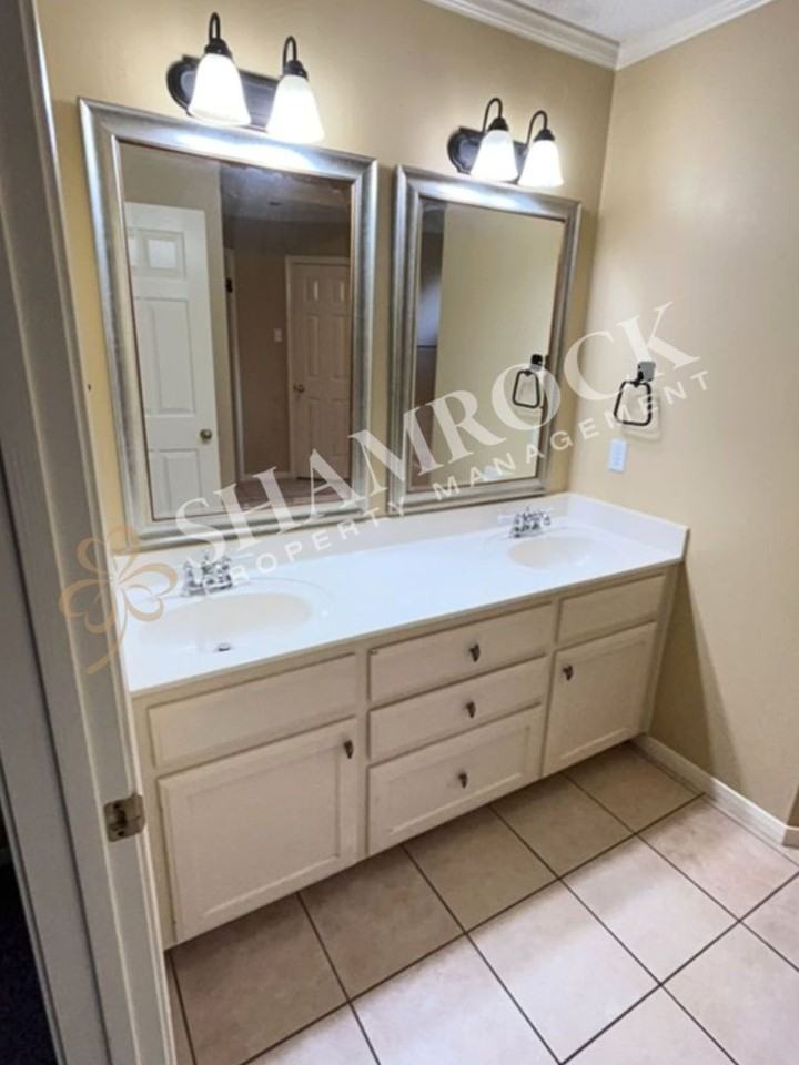 10329 Sierra West Dr - Photo 6 of 9