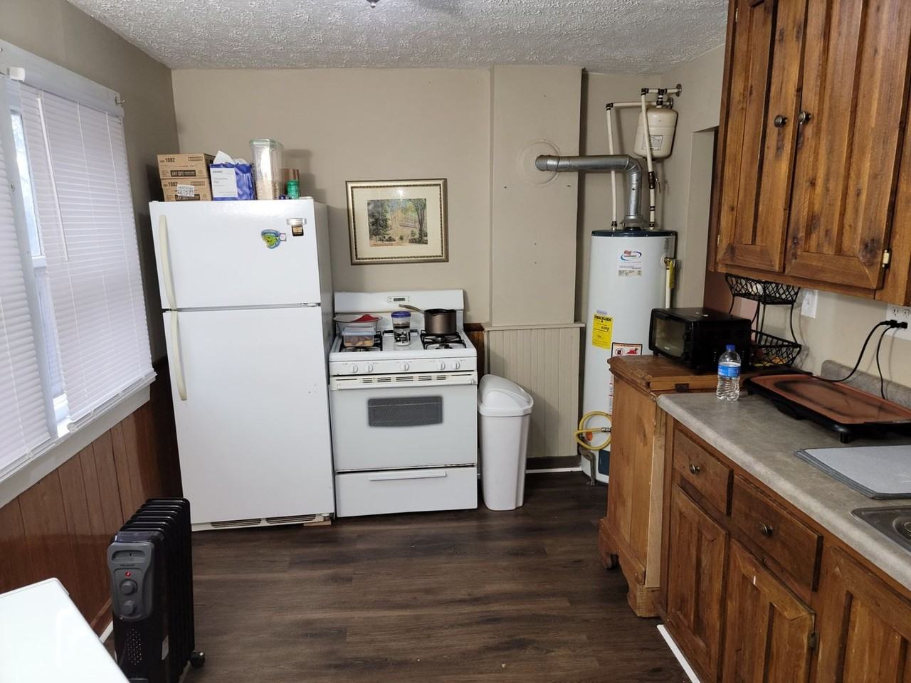 531 Maury St - Photo 3 of 5
