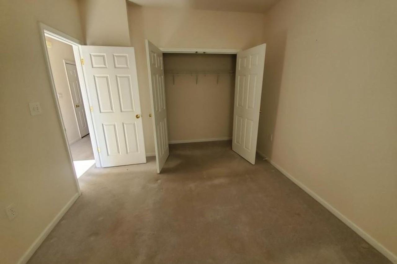 31 Crocetti Ln - Photo 4 of 13
