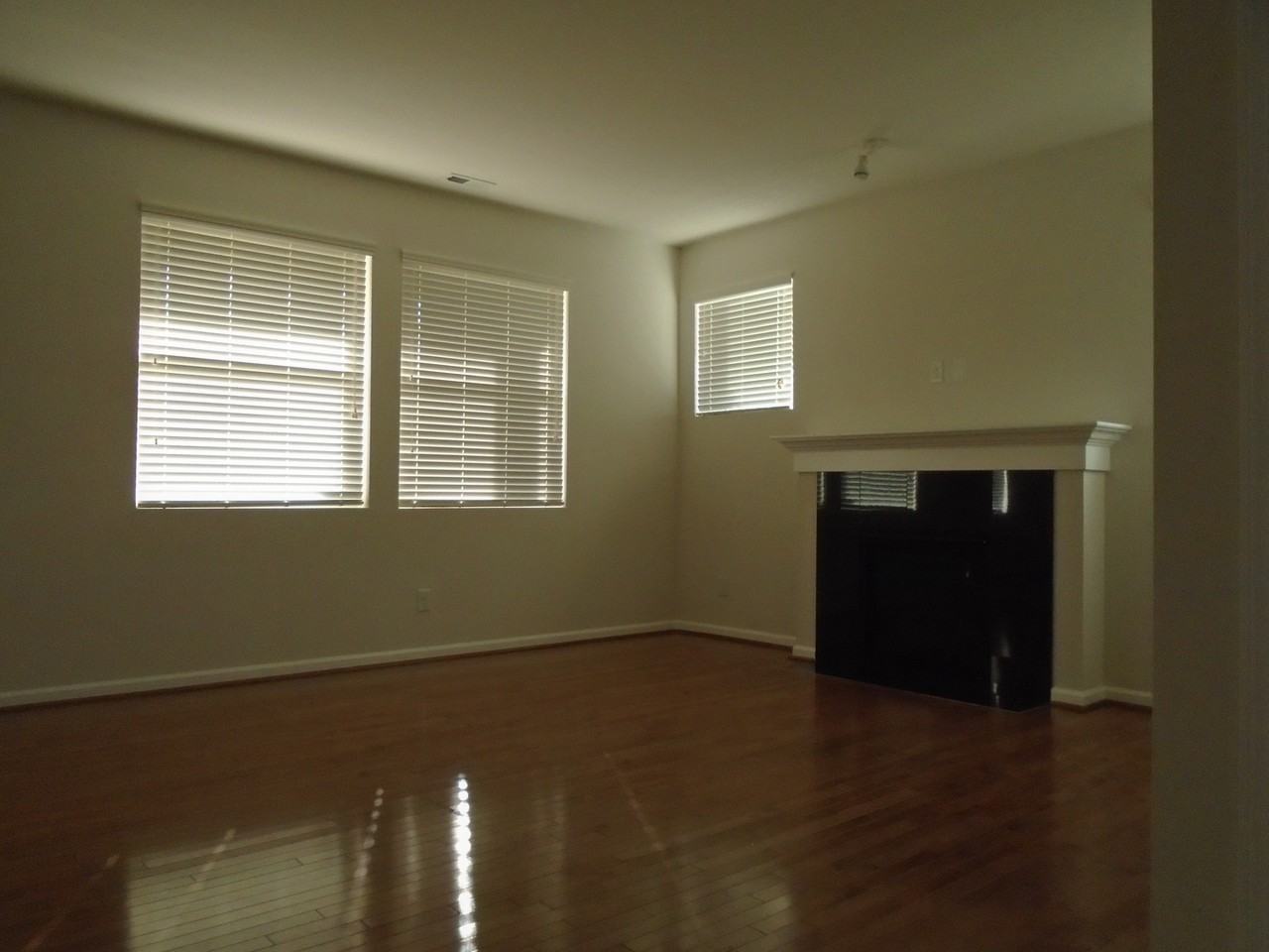 3902 176th St Se - Photo 4 of 10