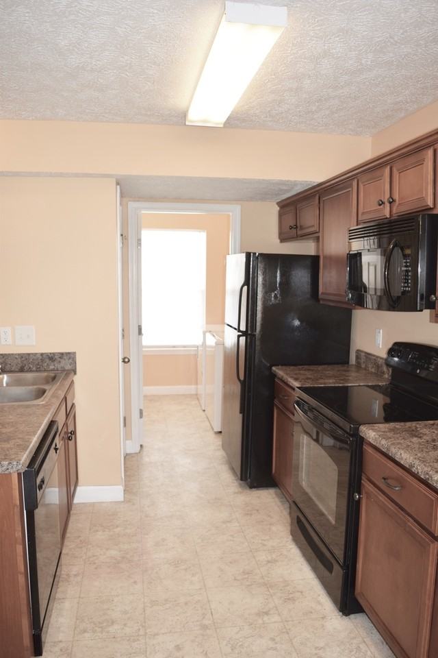 919 Tapoco Ct - Photo 7 of 24