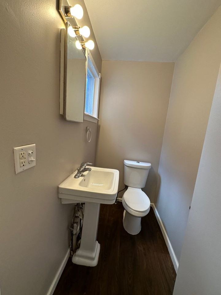 1503 North Ave Ne - Photo 7 of 14