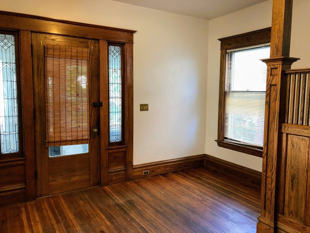 338 Hampton Ave Se - Photo 7 of 16