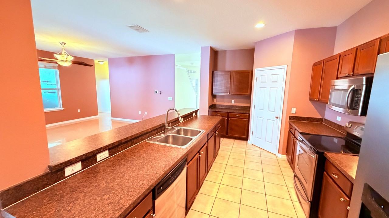 4067 Knott Dr - Photo 2 of 50