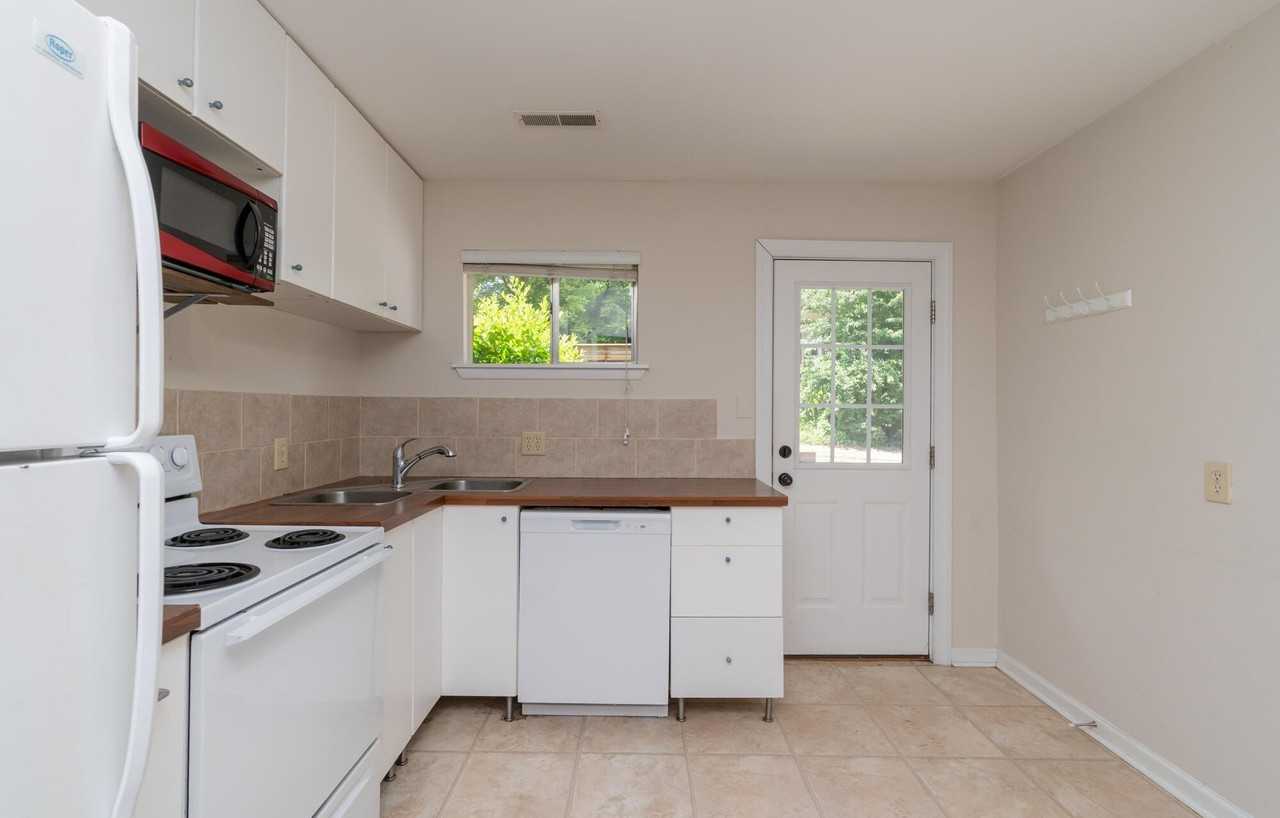 513 Central Ave - Photo 3 of 18