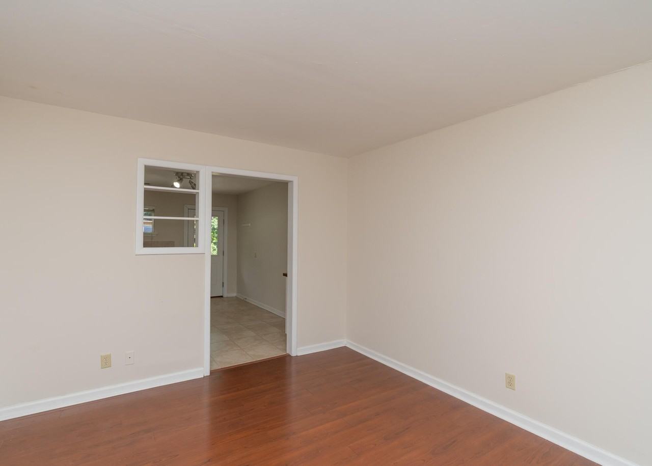 513 Central Ave - Photo 5 of 18