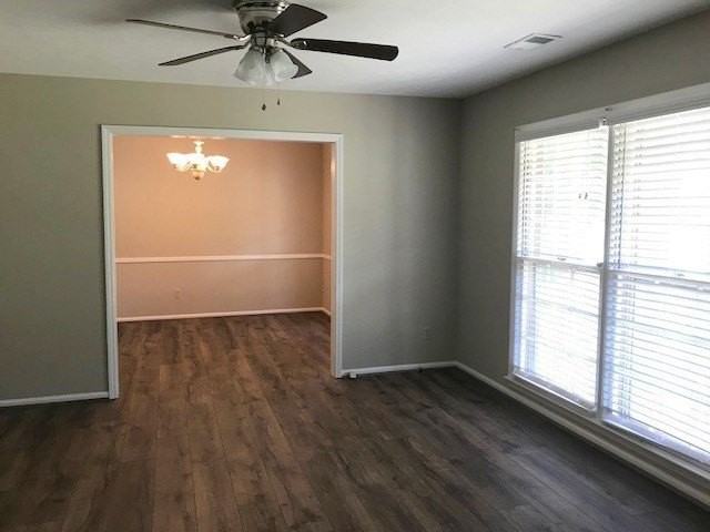 1915 Coventry Dr - Photo 5 of 23
