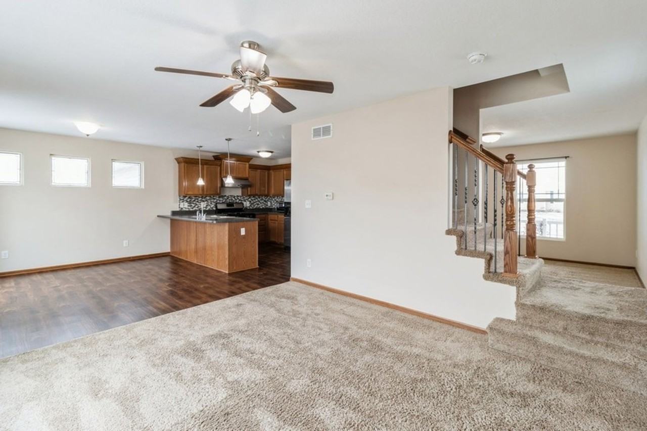 726 82nd St - Photo 3 of 19