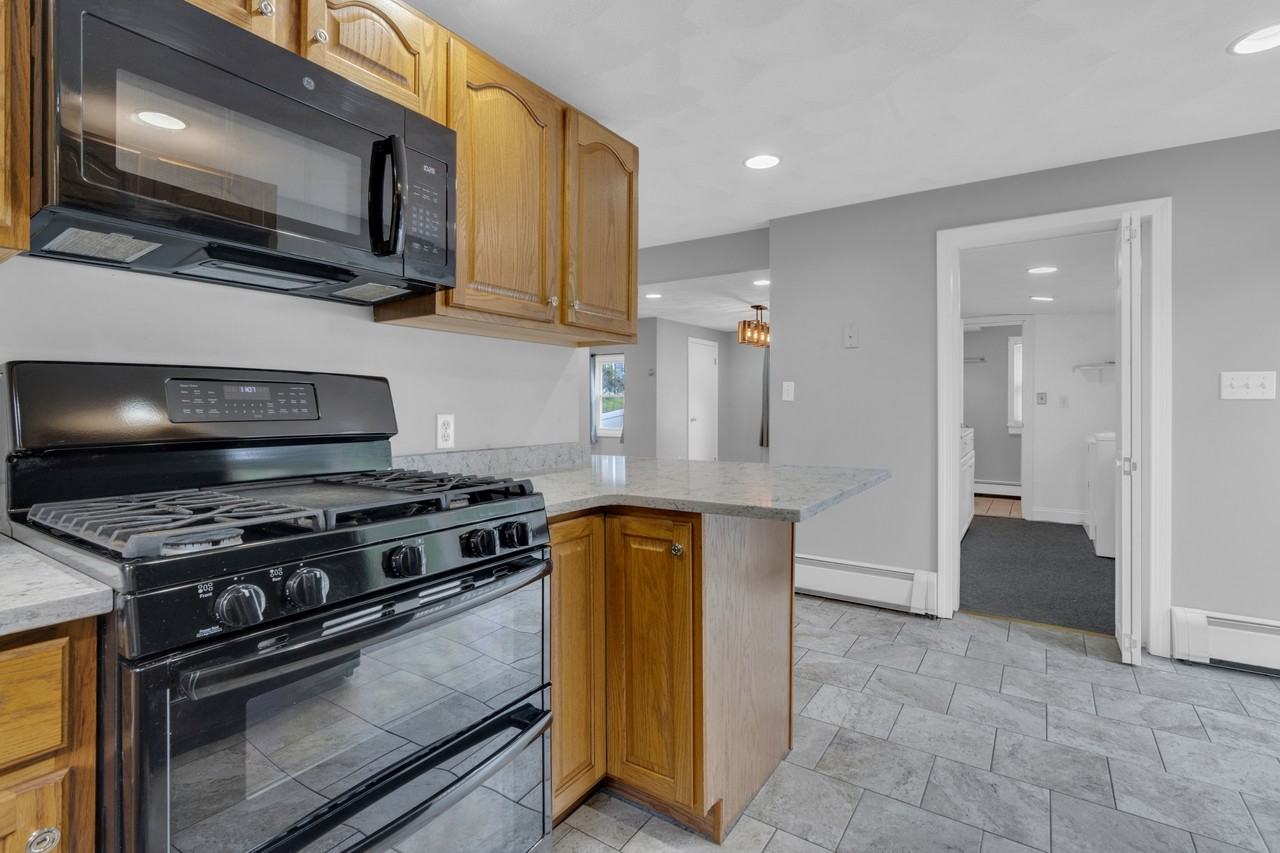 102 Orange St #1 - Photo 3 of 27