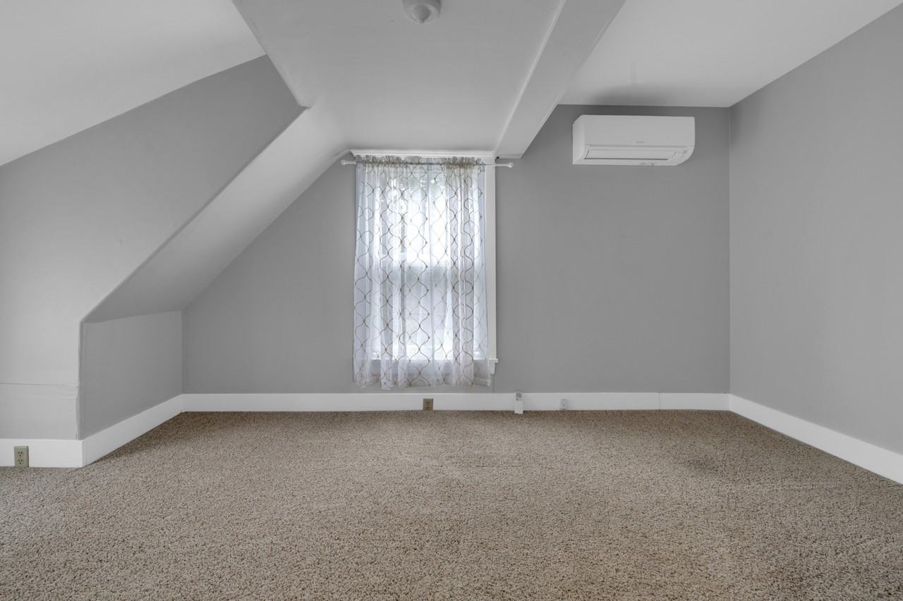 102 Orange St #1 - Photo 6 of 27