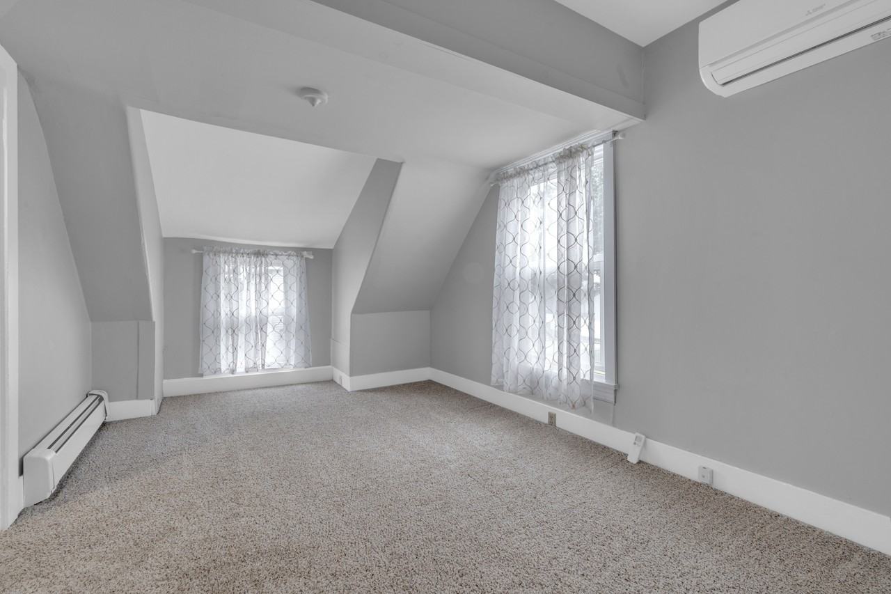 102 Orange St #1 - Photo 7 of 27