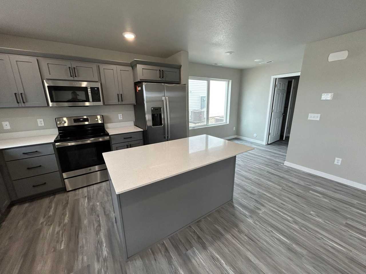 3828 Scorpio Dr