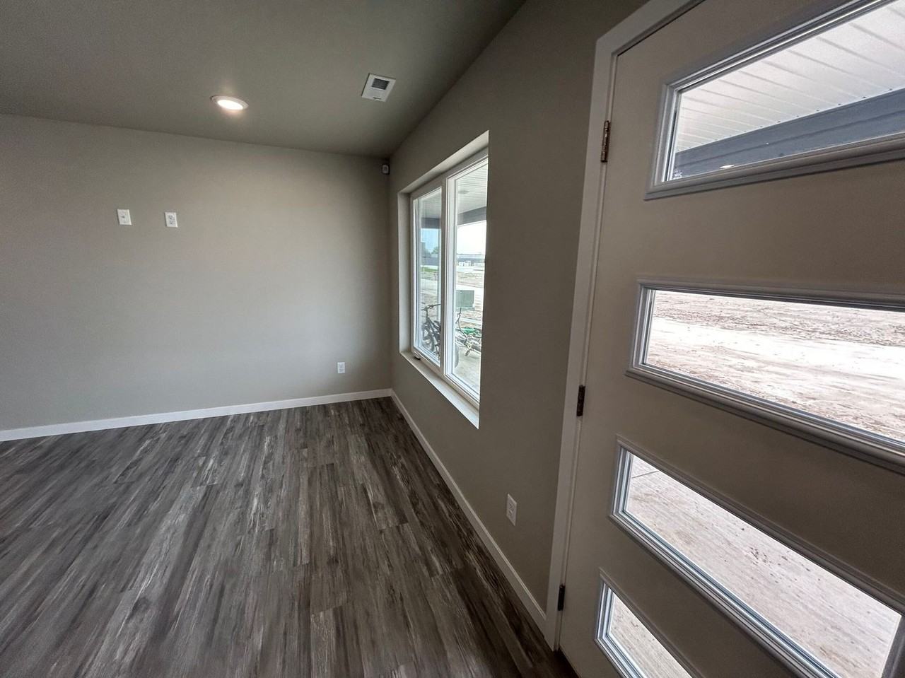 3828 Scorpio Dr - Photo 3 of 23