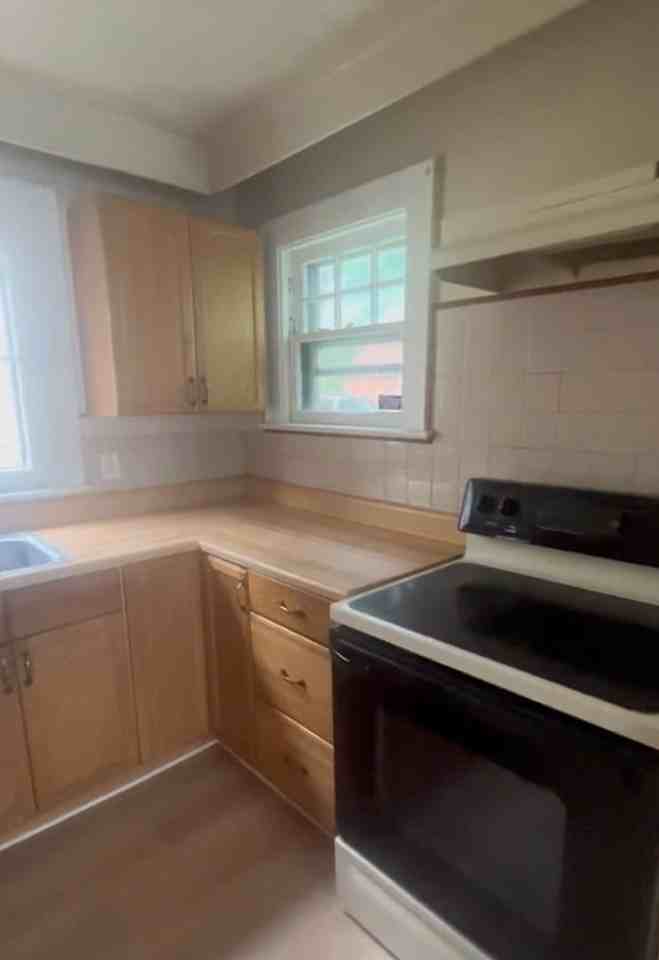 99 Cummings St - Photo 2 of 23