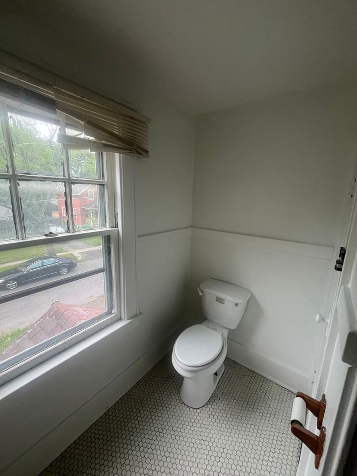 99 Cummings St - Photo 5 of 23