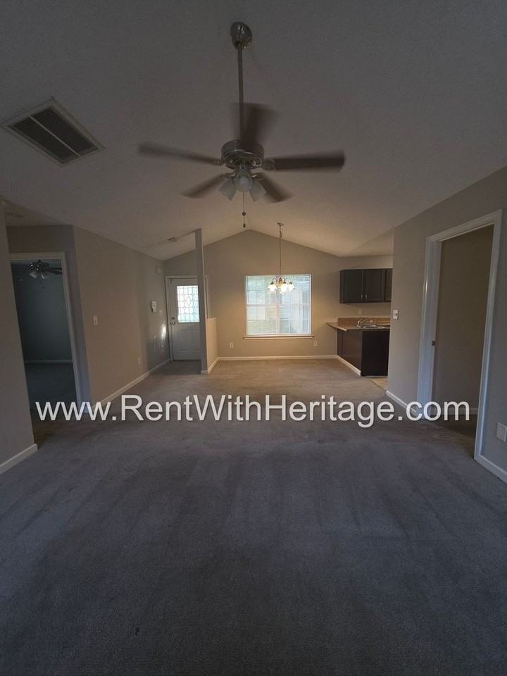 1484 Cain Ct N - Photo 6 of 26