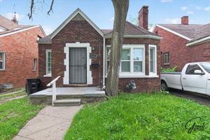 featured image of 10644 Stratman St