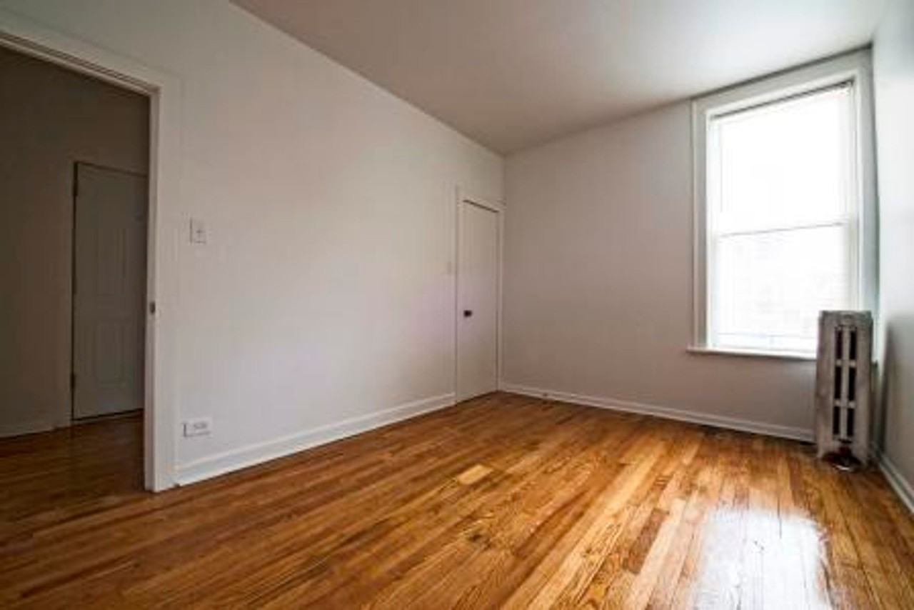 701 S Karlov - Photo 4 of 14