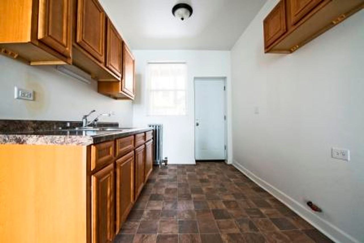701 S Karlov - Photo 4 of 16