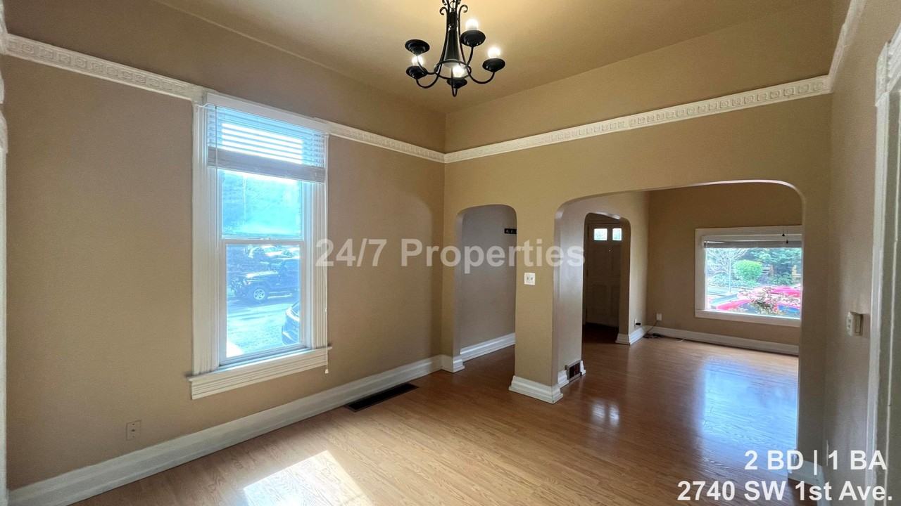 2740 Sw 1st Ave - Photo 4 of 14