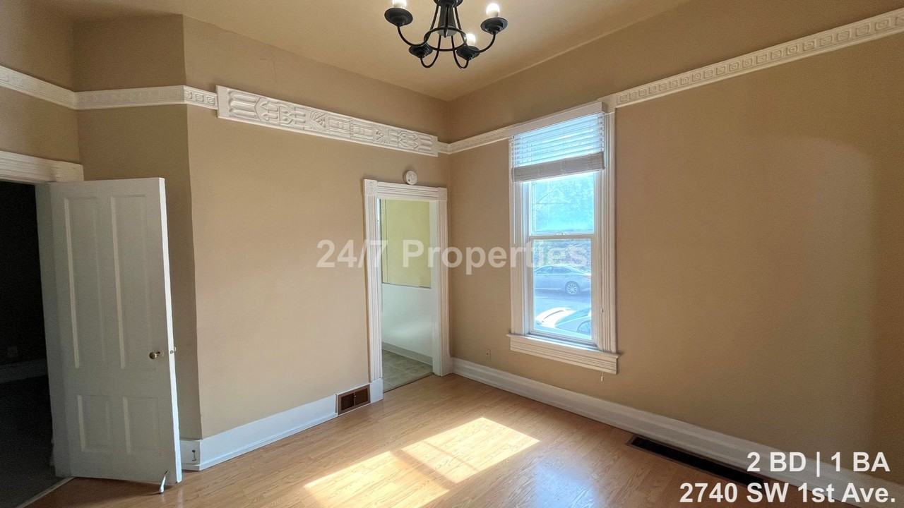 2740 Sw 1st Ave - Photo 7 of 14