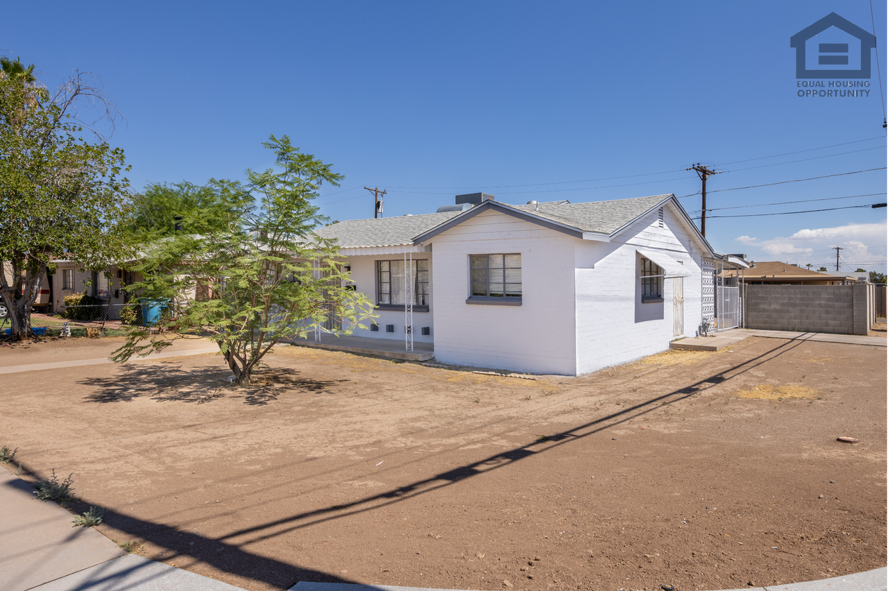 2849 W Alice Ave - Photo 5 of 39