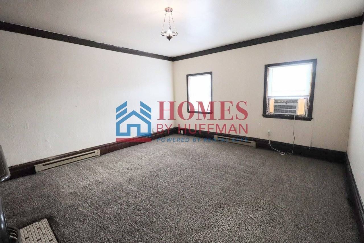 914 North First Avenue - Photo 4 of 26