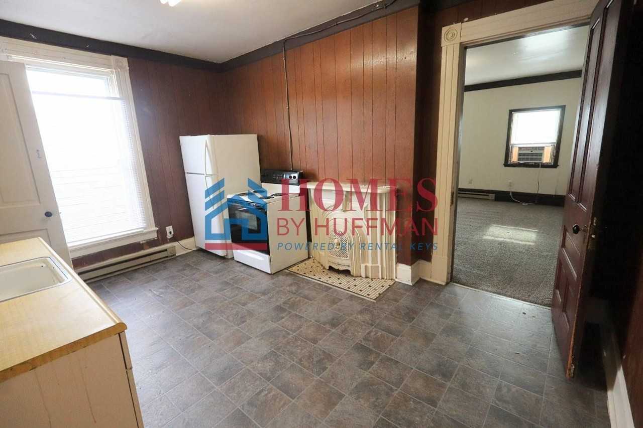 914 North First Avenue - Photo 5 of 26