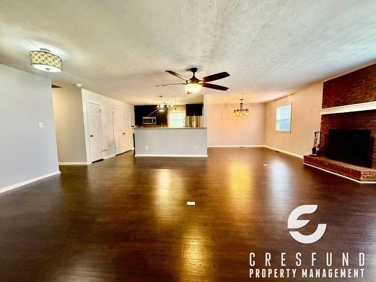 1907 Eichelberger Dr - Photo 2 of 19