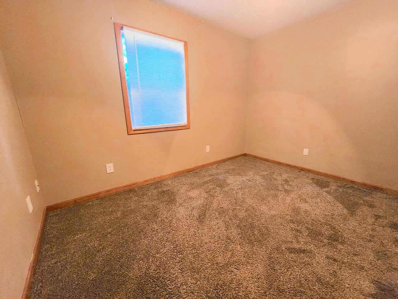 751 Se Pinecrest Dr - Photo 5 of 11