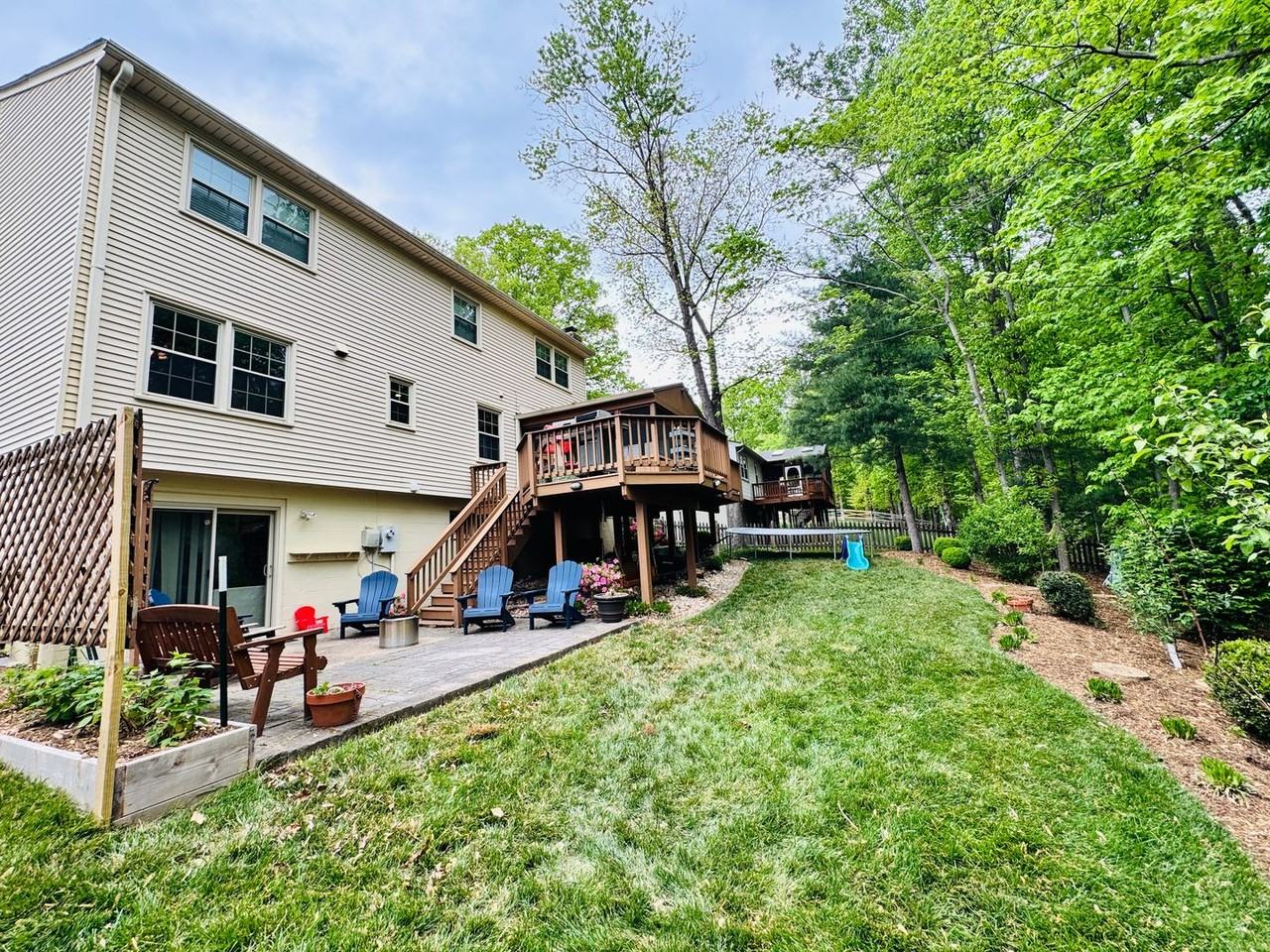 12525 Hedges Run Dr - Photo 2 of 18