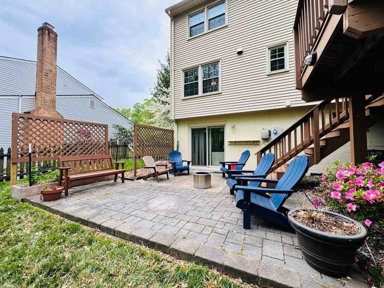 12525 Hedges Run Dr - Photo 3 of 18