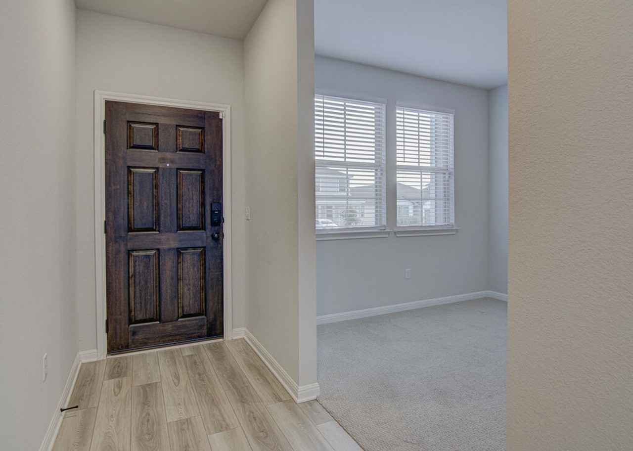 6603 Smarty Jones Ln - Photo 3 of 34
