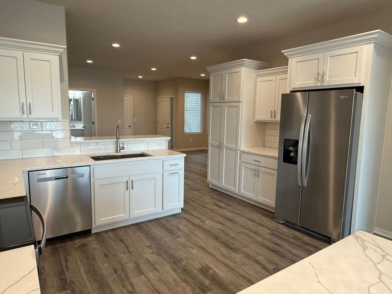 8806 Bristlecone Dr - Photo 2 of 19