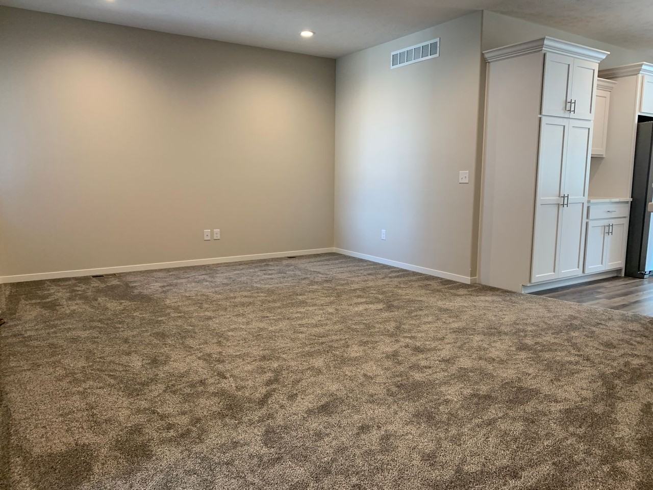 8806 Bristlecone Dr - Photo 7 of 19