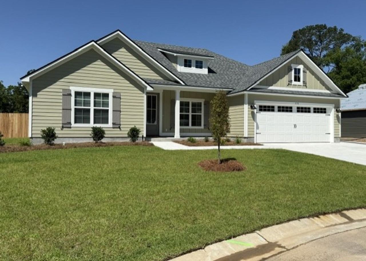 370 Barry Field Cir - Photo 2 of 28