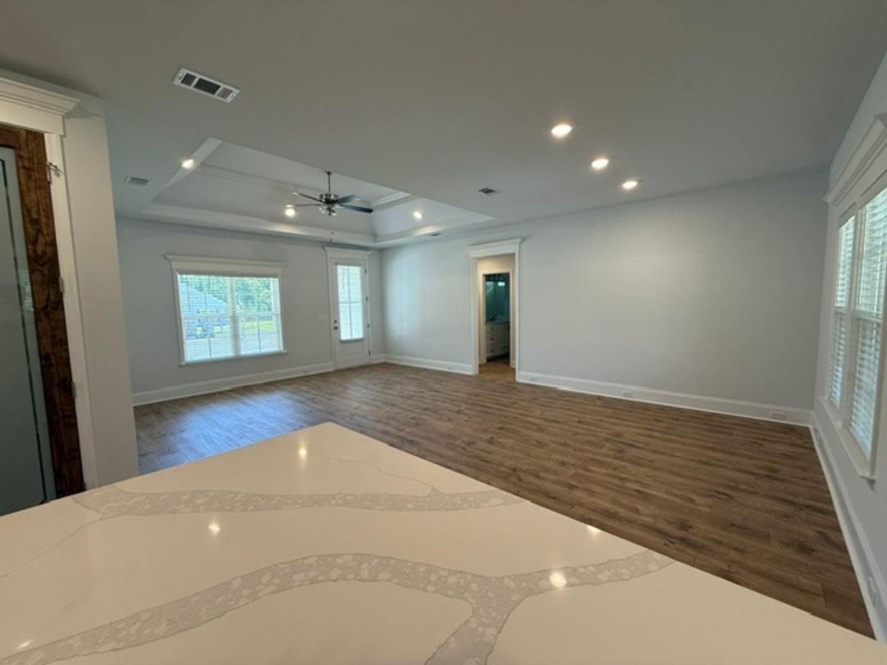 370 Barry Field Cir - Photo 4 of 28