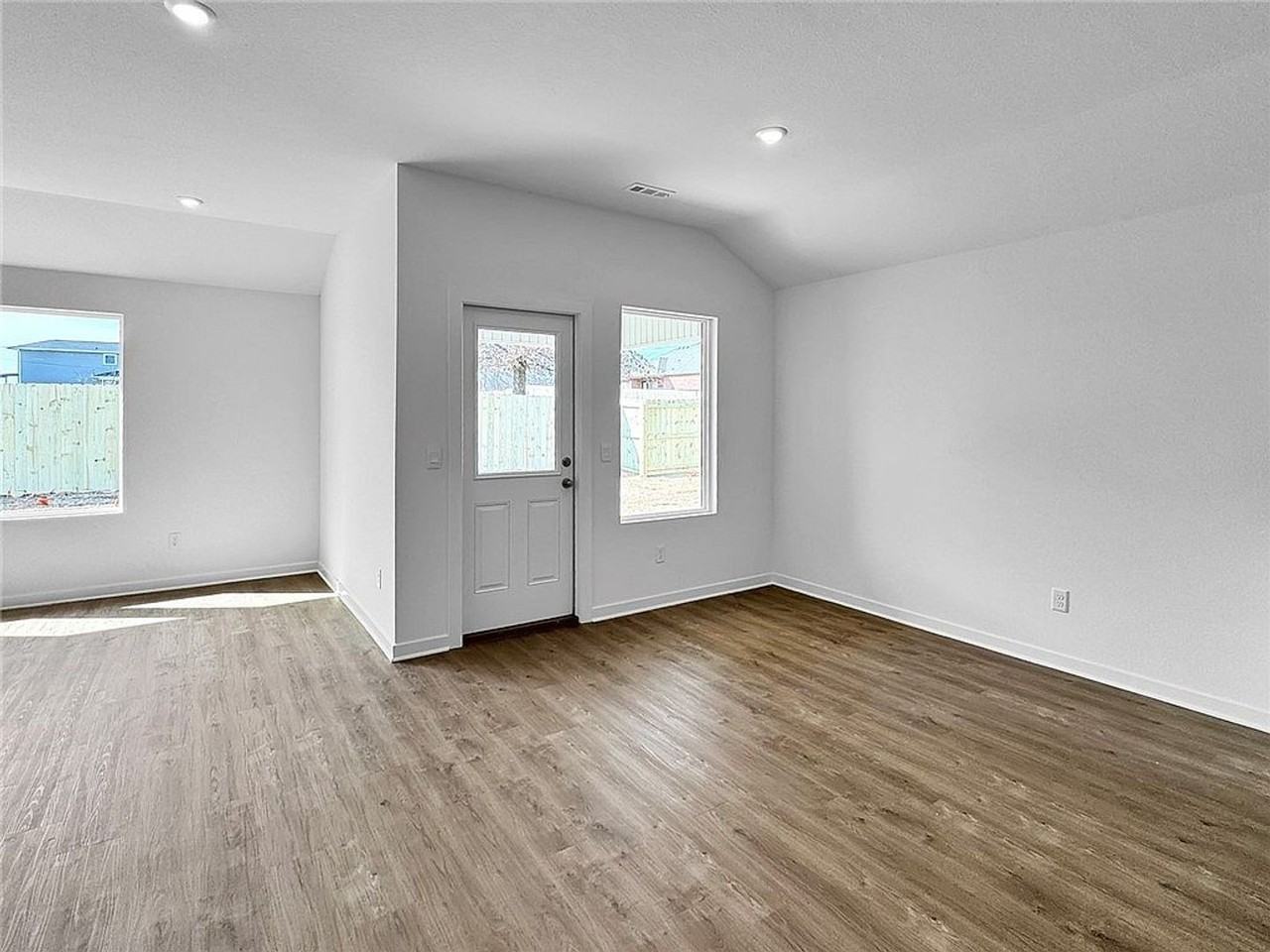 540 Mac St - Photo 5 of 18