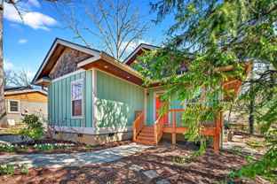 104 Hiawassee Ave - Photo 1 of 1